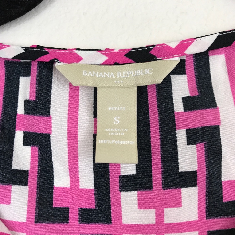 Banana Republic sleeveless blouse - Picture 3 of 3